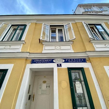 Appartement Pension 700M Zum Ring Vienna Exterior photo