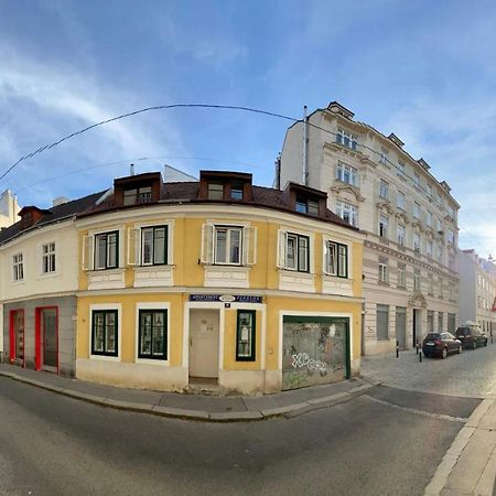 Appartement Pension 700M Zum Ring Vienna Exterior photo